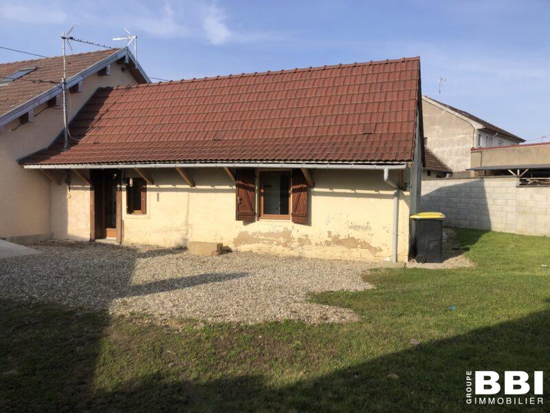 Maison mitoyenne à louer à Louhans